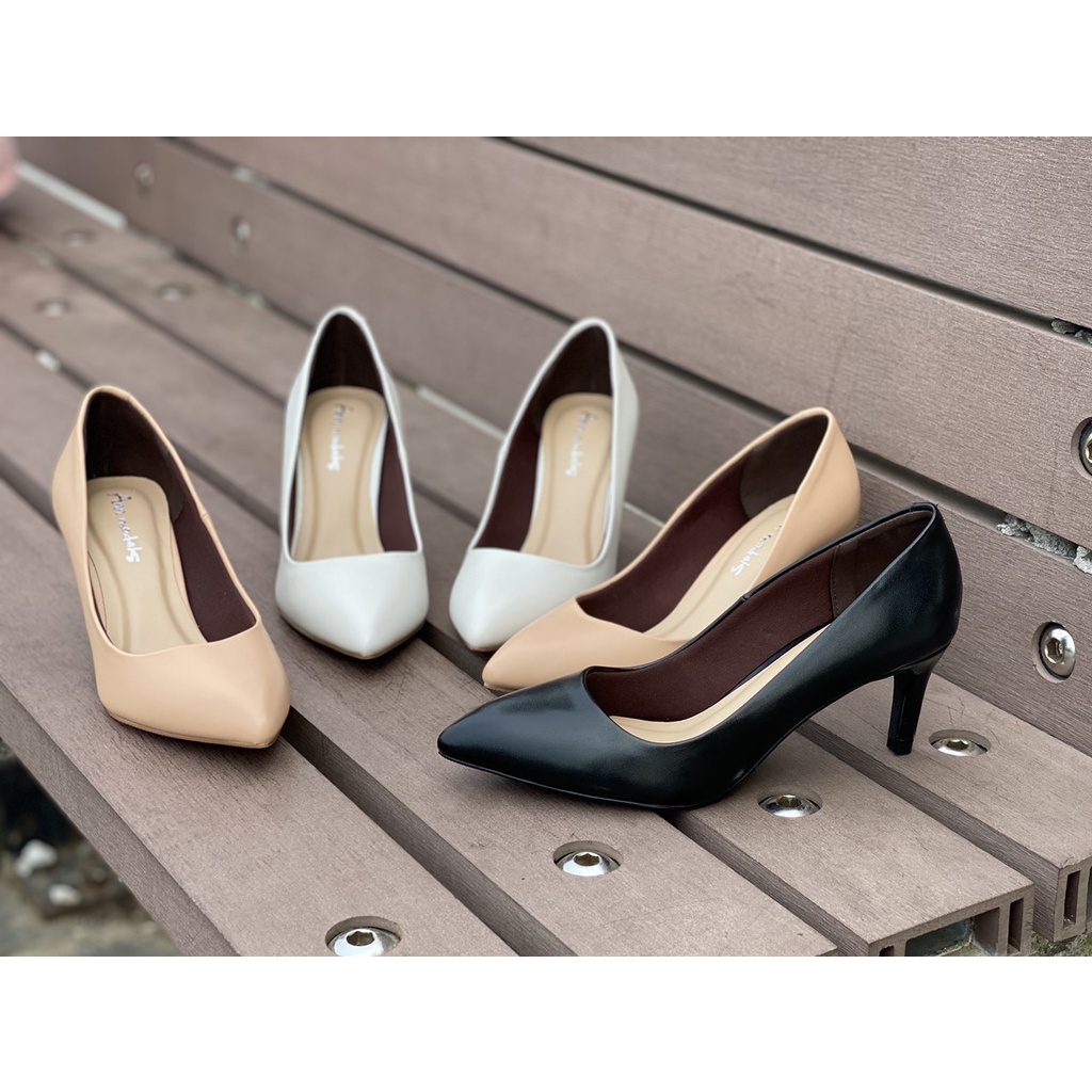 Giày cao gót mũi nhọn trơn cao 5 phân