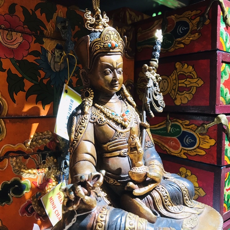 [PHÁP BẢO MINH CHÂU] TƯỢNG LIÊN HOA SANH ĐỒNG NEPAL 22CM - THIẾT KẾ TỈ MỈ - TINH XẢO