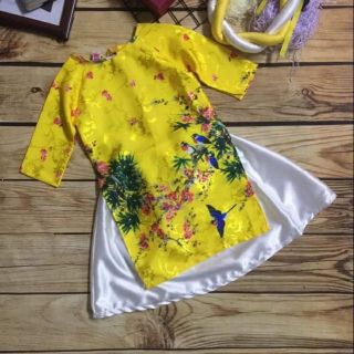 Set áo dài cách tân bé gái màu vàng, trắng