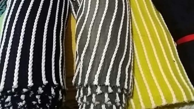 Vải len sọc vặn thừng
