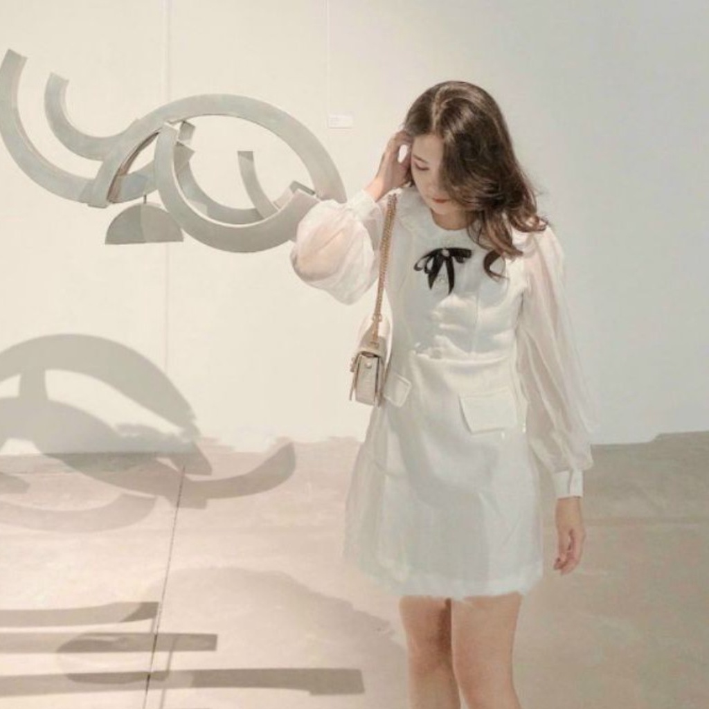 Đầm Nữ Màu Trắng Cổ Sen Tay Voan Siêu Xinh HNK368