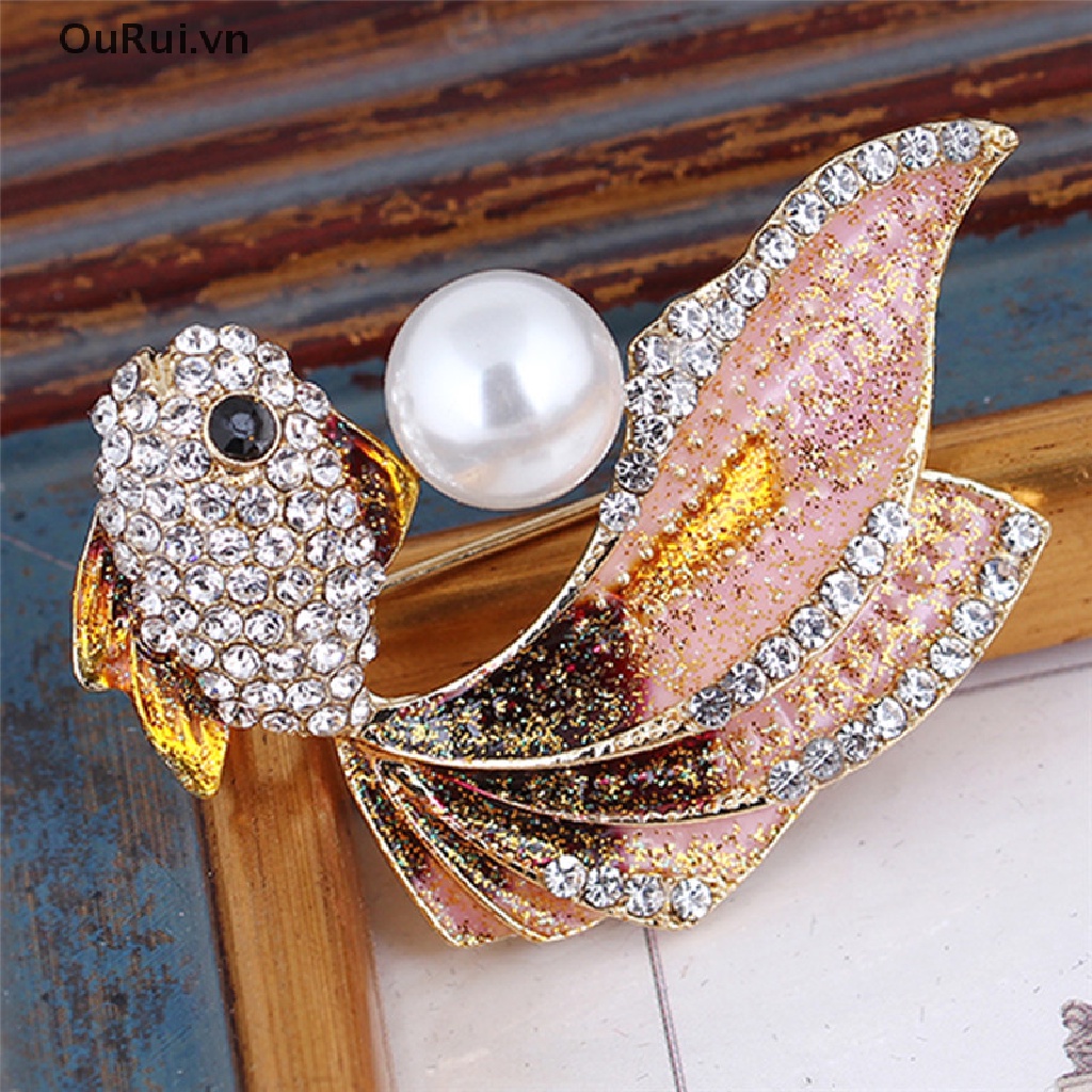 Cài Áo Hình Cá Vàng Đính Đá Thời Trang