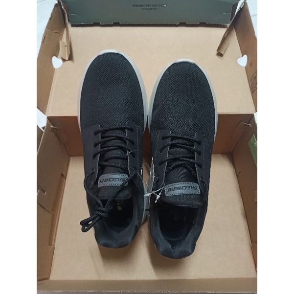 Giày Sneaker chính hãng