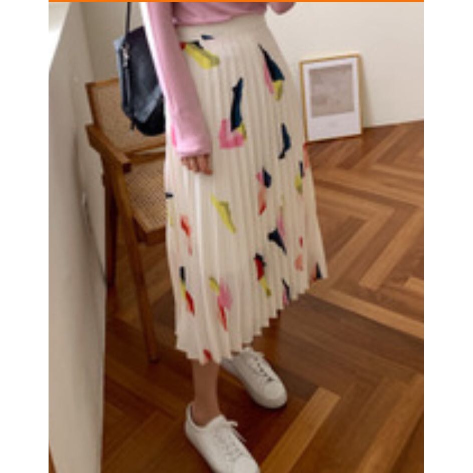 Chân váy xếp ly in hoa