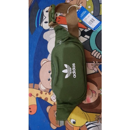 Túi Đeo Hông Màu Xanh Lá Cây Adidas