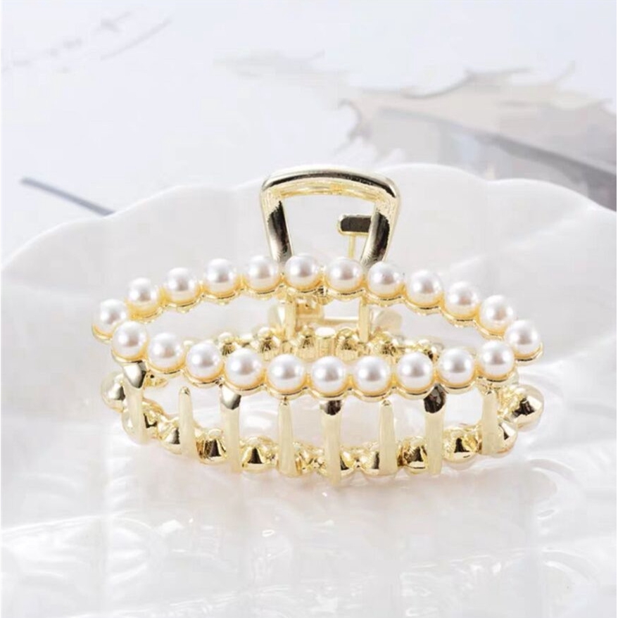 Kẹp tóc đính ngọc trai và kim cương nhân tạo phong cách Hàn Quốc