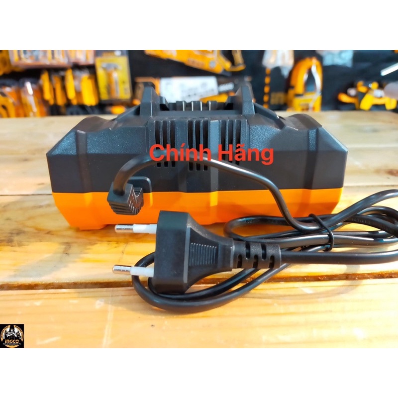INGCO Sạc nhanh 20V FCLI2003