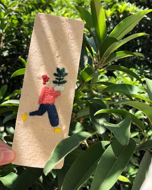 Bookmark thêu tay