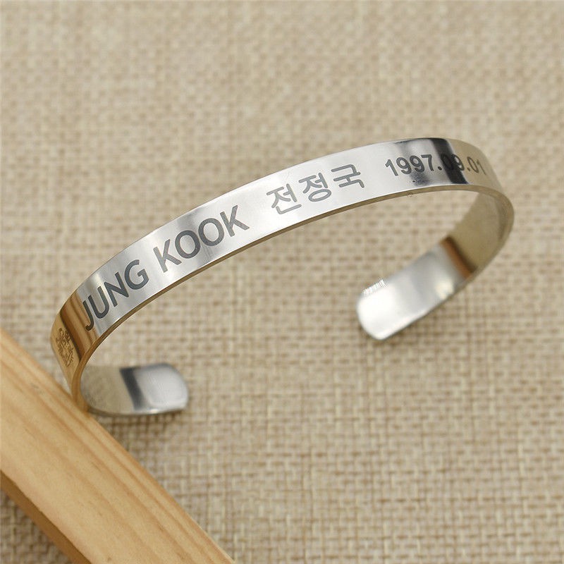 Vòng tay kim loại khắc chữ nhóm nhạc KPOP BTS