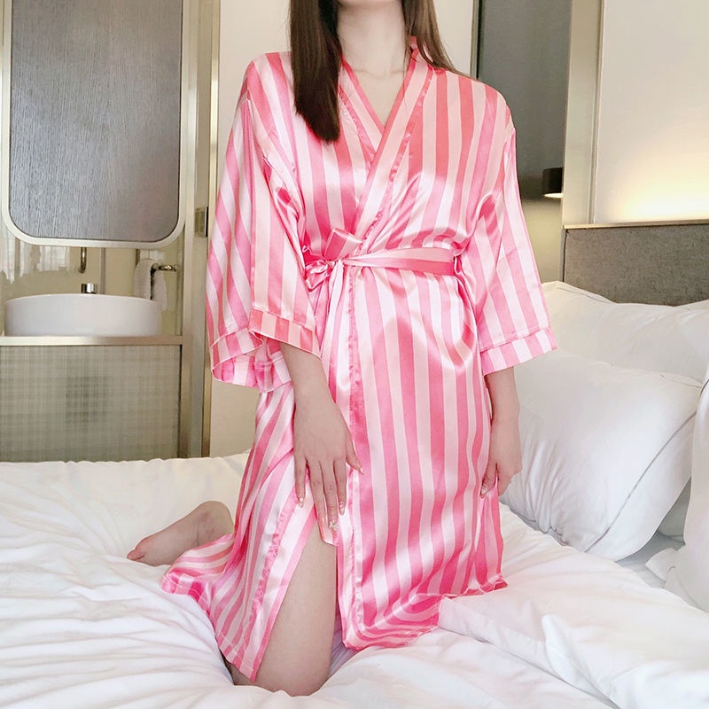 Japanese kimono sexy nightgown short sleeved spring and summer pajamas women's real ice silk thin bathrobe girls' home c