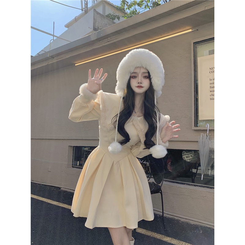 Đầm kem trắng sữa tay dài thủy thủy phối lông bông noel giáng sinh xòe công chúa eo thon ulzzang