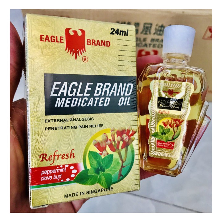 Dầu Gió Eagle Brand Medicated Oil Refresh 24ml Hiệu Con Ó Chai Vàng