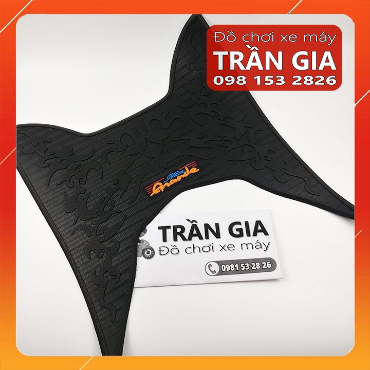 Thảm lót chân xe Nozza GRANDE năm 2019-2020-2021-2022 - tấm để sàn gác chân cao su