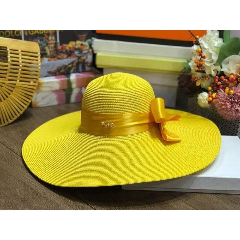 Mũ cói đi biển vành rộng dây nơ vintage gắn chữ sang chảnh