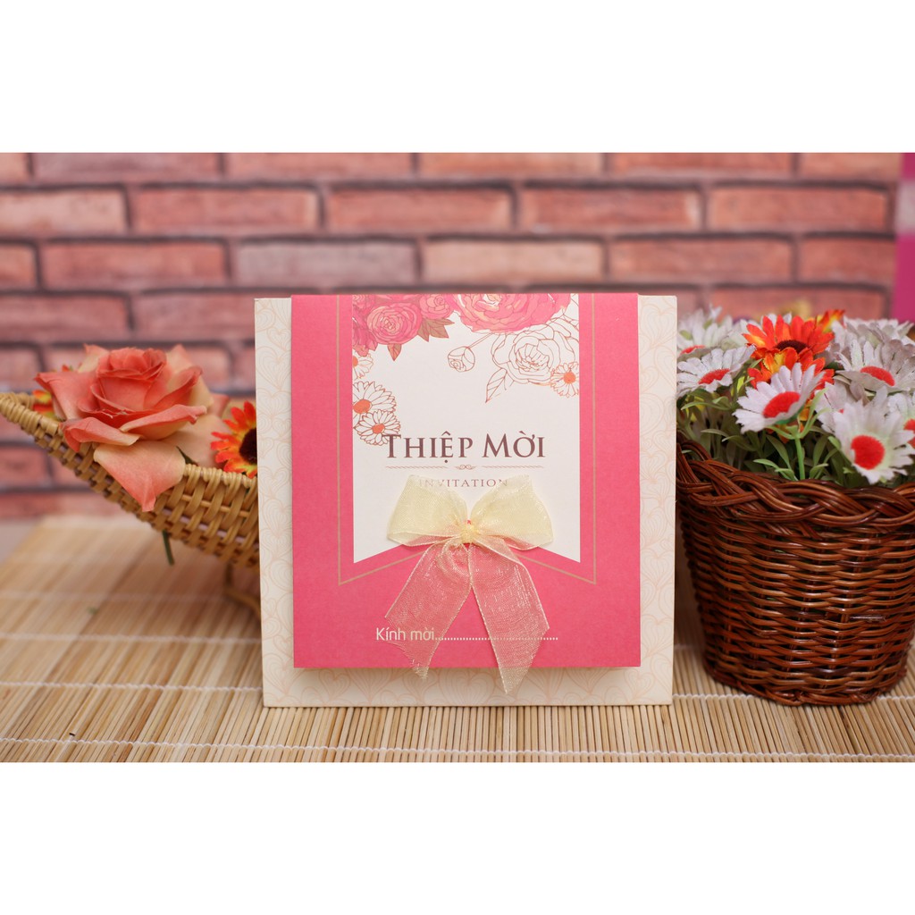 Thiệp cưới hiện đại - thiệp vuông - gập ba