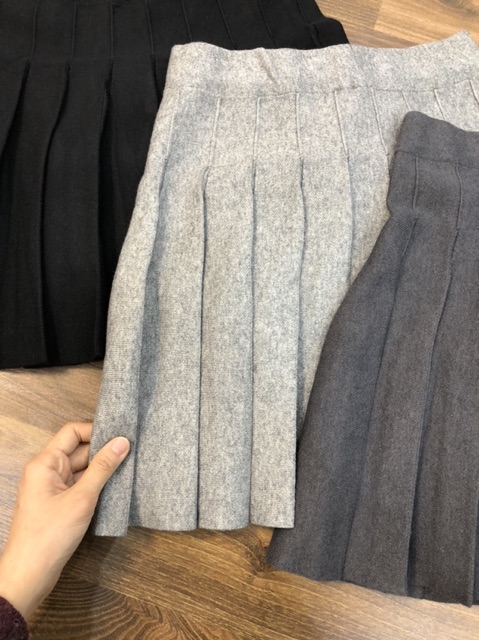 CHÂN VÁY LEN NGẮN XOÈ