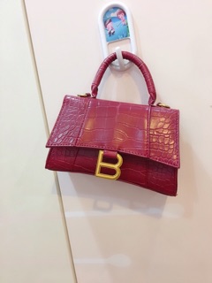 Túi chữ B da vân
