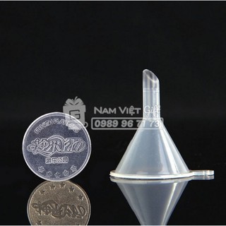 Phễu Mini Dùng Để Chiết Rót Mỹ Phẩm