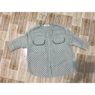 Áo Elise ; mặc 2 lần còn mới ; áo tương đương size s