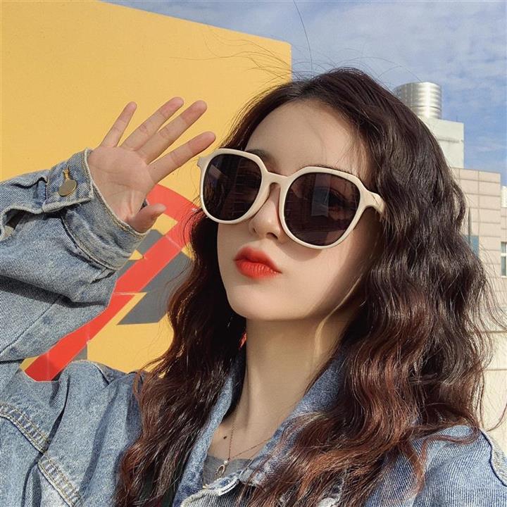 Sunglasses fashion retro trend lady