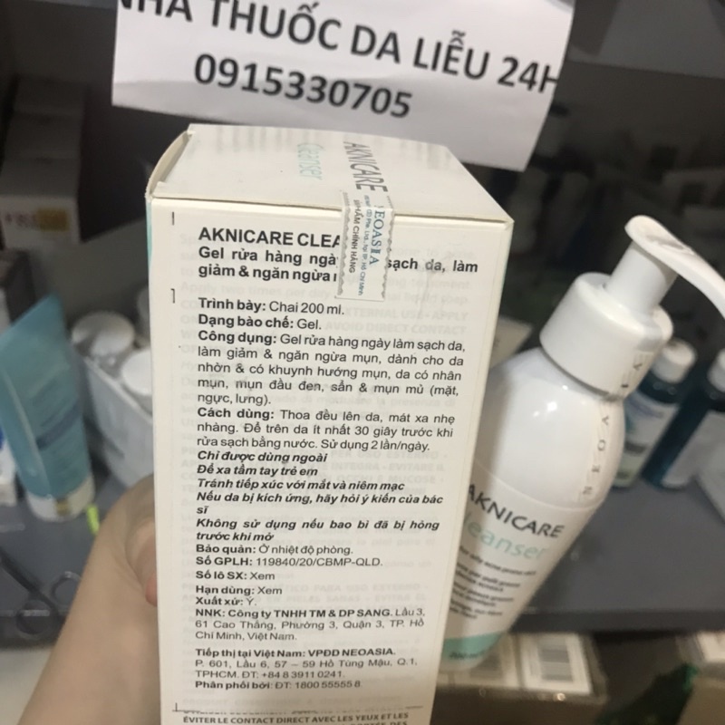 Sữa rửa mặt Aknicare cleanser 200ml