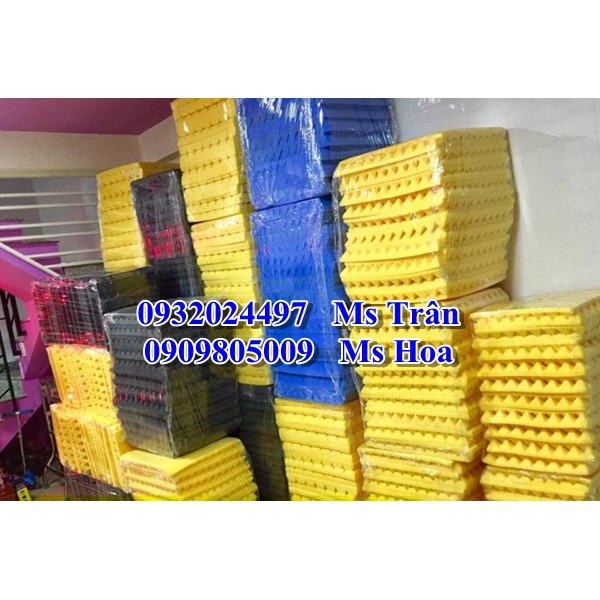 Mút kim tự tháp  tiêu âm kích thước 50 x 50 x 5cm