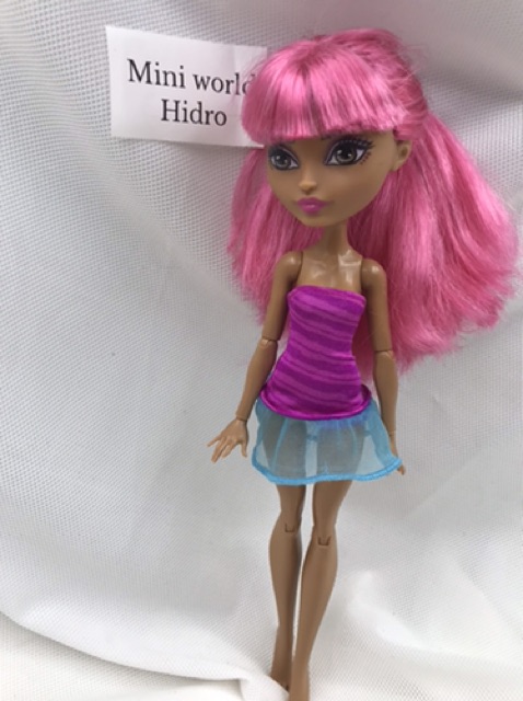 Búp bê monster high. Búp bê ever after high. Búp bê eah. Mã MHX