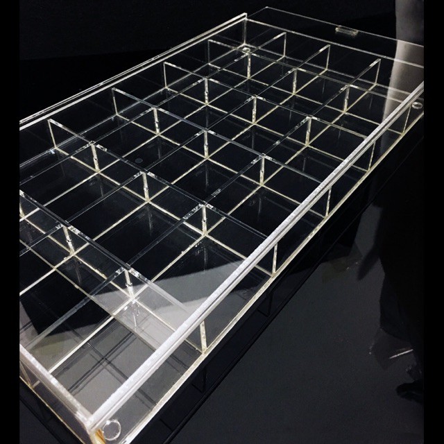 Khay mica đựng đá 24 ô Nail