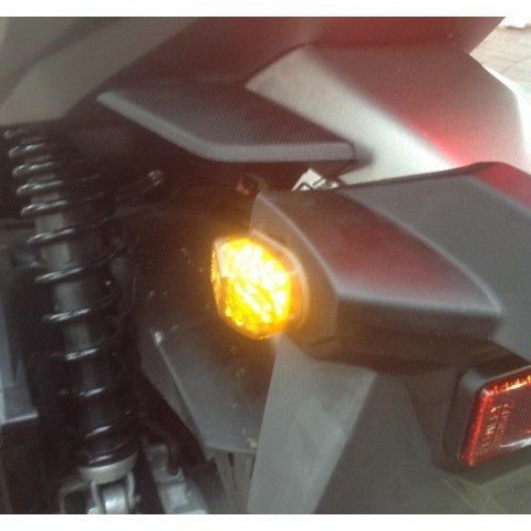 Bộ Đèn Xi Nhan MSX và gắn xe máy Q8 hvshop ( sáng vàng ) ( 2 cái )