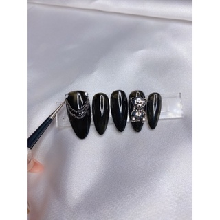 móng úp đen phối xích