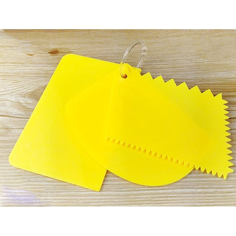 Bộ 2 Dụng Cụ Cạo Trang Trí Bánh Kem Bằng Nhựa 3 Cái Edge