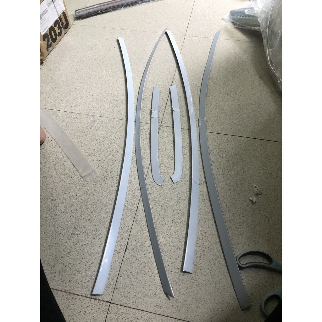 Bộ nẹp viền cong kính inox 6 chi tiết xe Kia K3, Cerato 2015-2018