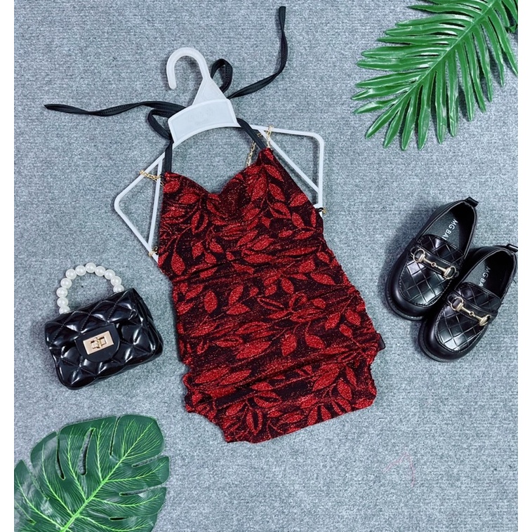 Đầm Body Nhũ Kim Tuyến Sang Trọng Hở Lưnh Xích Chéo Cho Bé