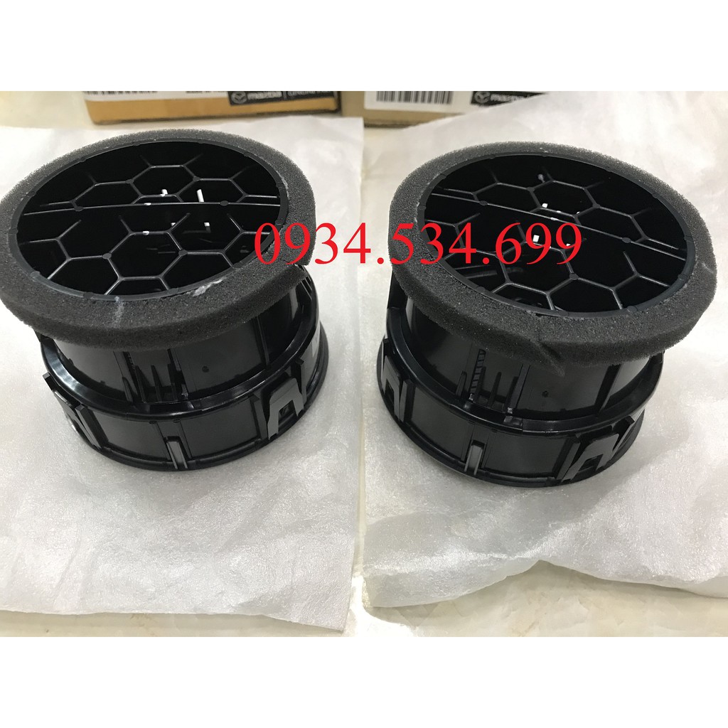 Cửa gió điều hòa BT50  LH RH - UC2H64830A97