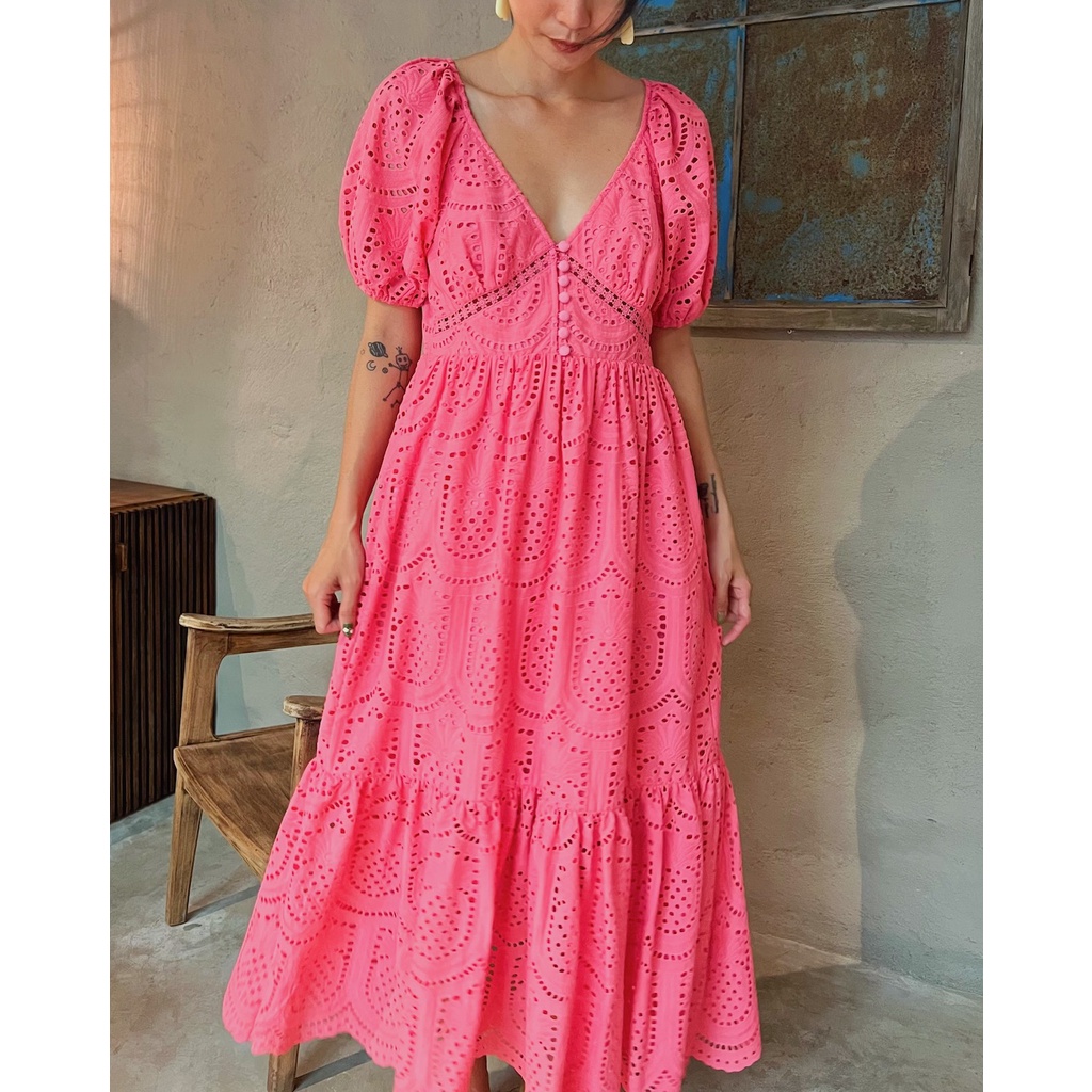 MADAMN - "HEATHER" DRESS - Cành Thạch Thảo - Đầm Ren Thêu In, Cổ V ,Chân Bèo.