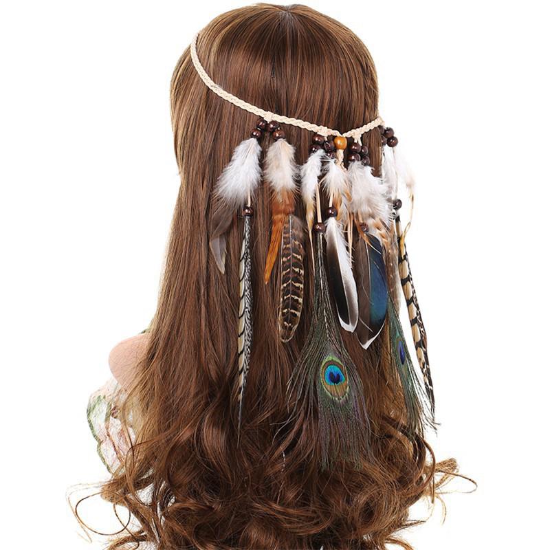 Băng đô cài tóc đính lông vũ phong cách boho