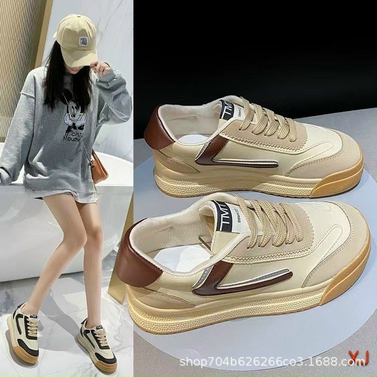 Giày thể thao mũi tròn nâu đế cao vạch nâu - 2P