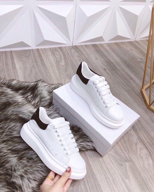 Giày thể thao Mcc gót đen hàng xuất dư( Nam+ Nữ) | BigBuy360 - bigbuy360.vn