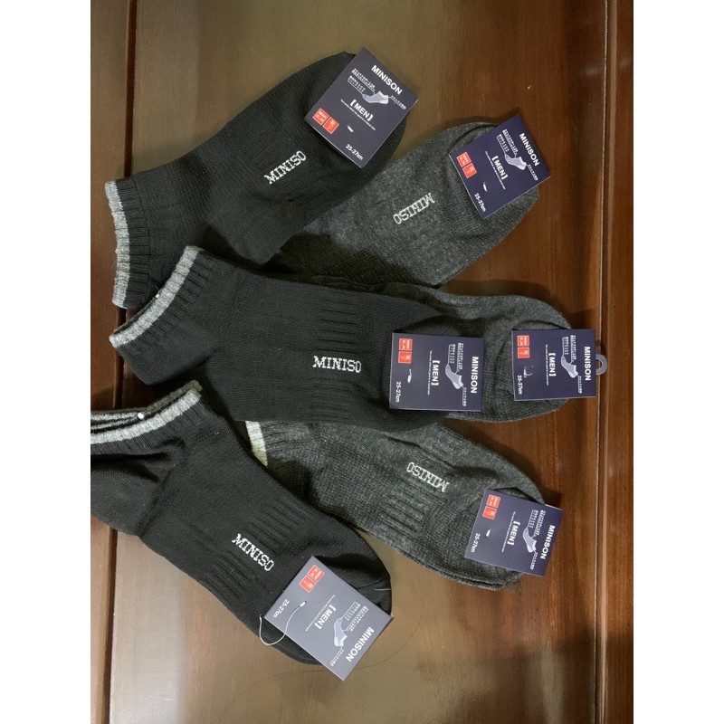 tất nam cổ ngắn