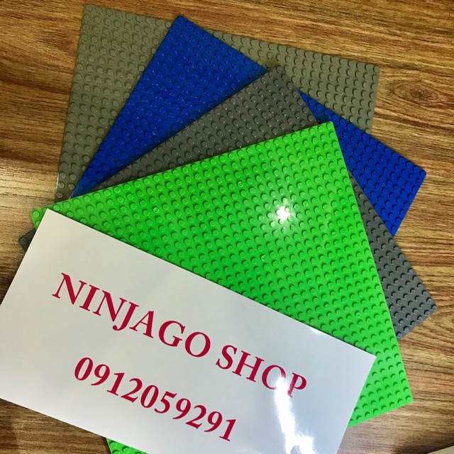 Tấm nền Lego Base Plate cỡ 32 x 32 hạt trưng bày lego