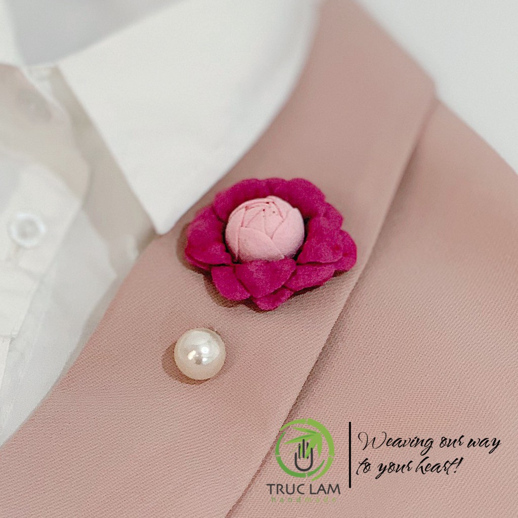 Phụ Kiện Ghim Cài Aó Bông Hoa Trà 2 Lớp Vải Bọc Sáp Đính Hạt Trai A Trúc Lâm Handmade