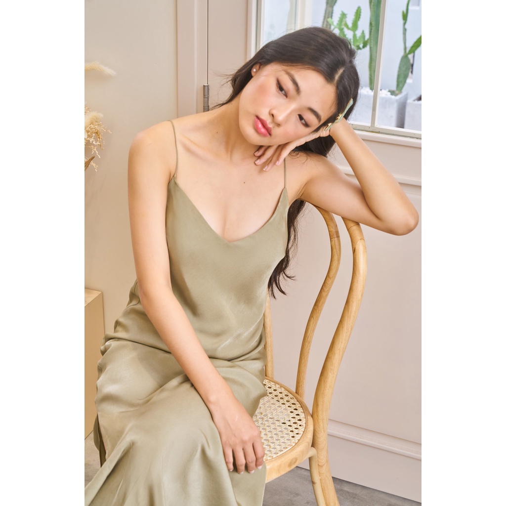 Đầm 2 dây hở lưng Elizabeth Miều DM101