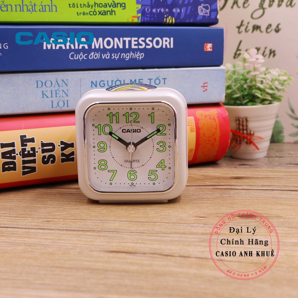 Đồng hồ để bàn Casio TQ-142-7DF có báo thức, dạ quang ( Kích thước 7.7×7.2×4.9 cm )