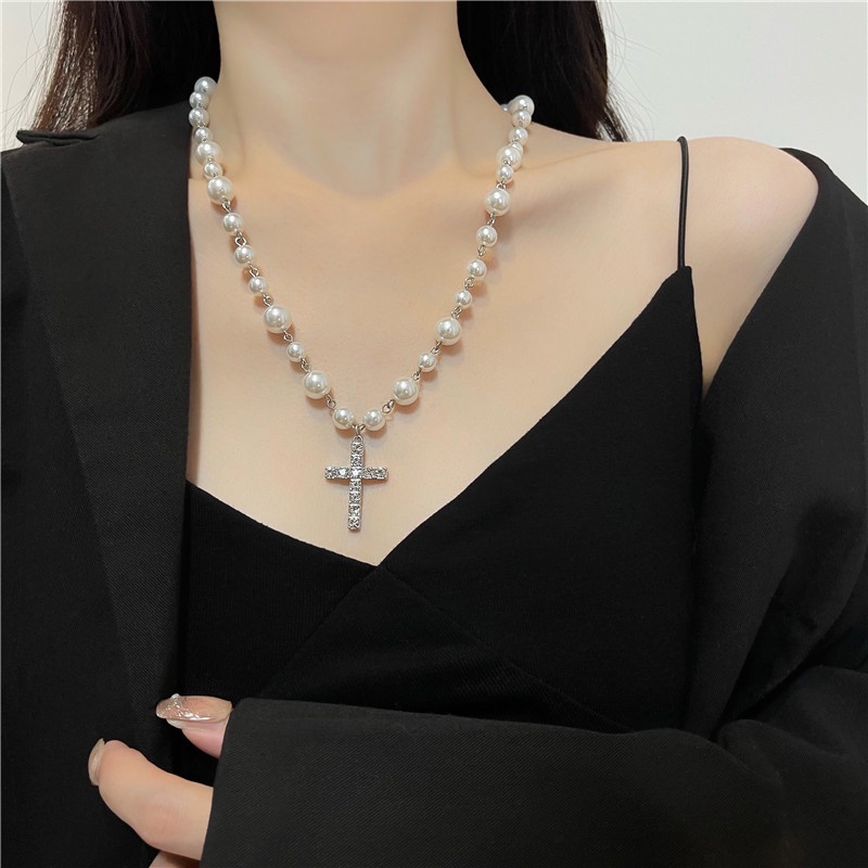 Vòng cổ Chuỗi Hạt Ngọc Trai Mặt Thánh Giá Đính Đá Pha Lê Phong Cách Hip Hop Cho Nam Và Nữ