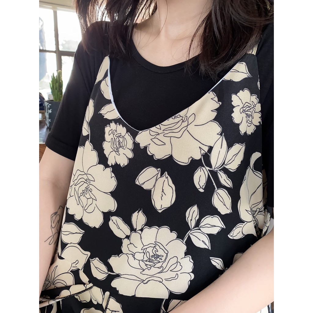 VÁY HAI DÂY ROSE ĐEN HOA BE | BigBuy360 - bigbuy360.vn