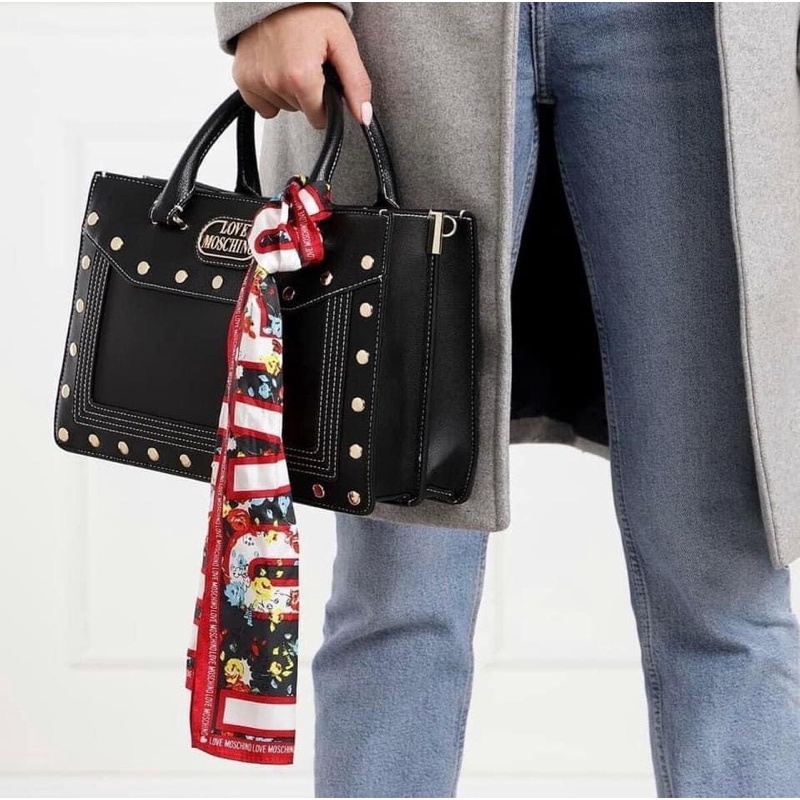 Túi Love Moschino auth sale