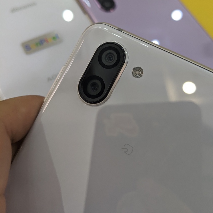 Sharp Aquos R3 Điện Thoại Chip Snapdragon 855 Ram 6Gb, Bộ Nhớ 128Gb, Màn 2K . Chiến Mọi Loại Game. Sơn Pixel