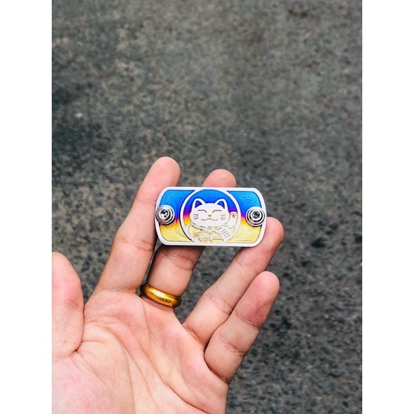 Tem Nắp Dầu Mèo Thần Tài Titan Các Dòng Xe, Tặng kèm sticker