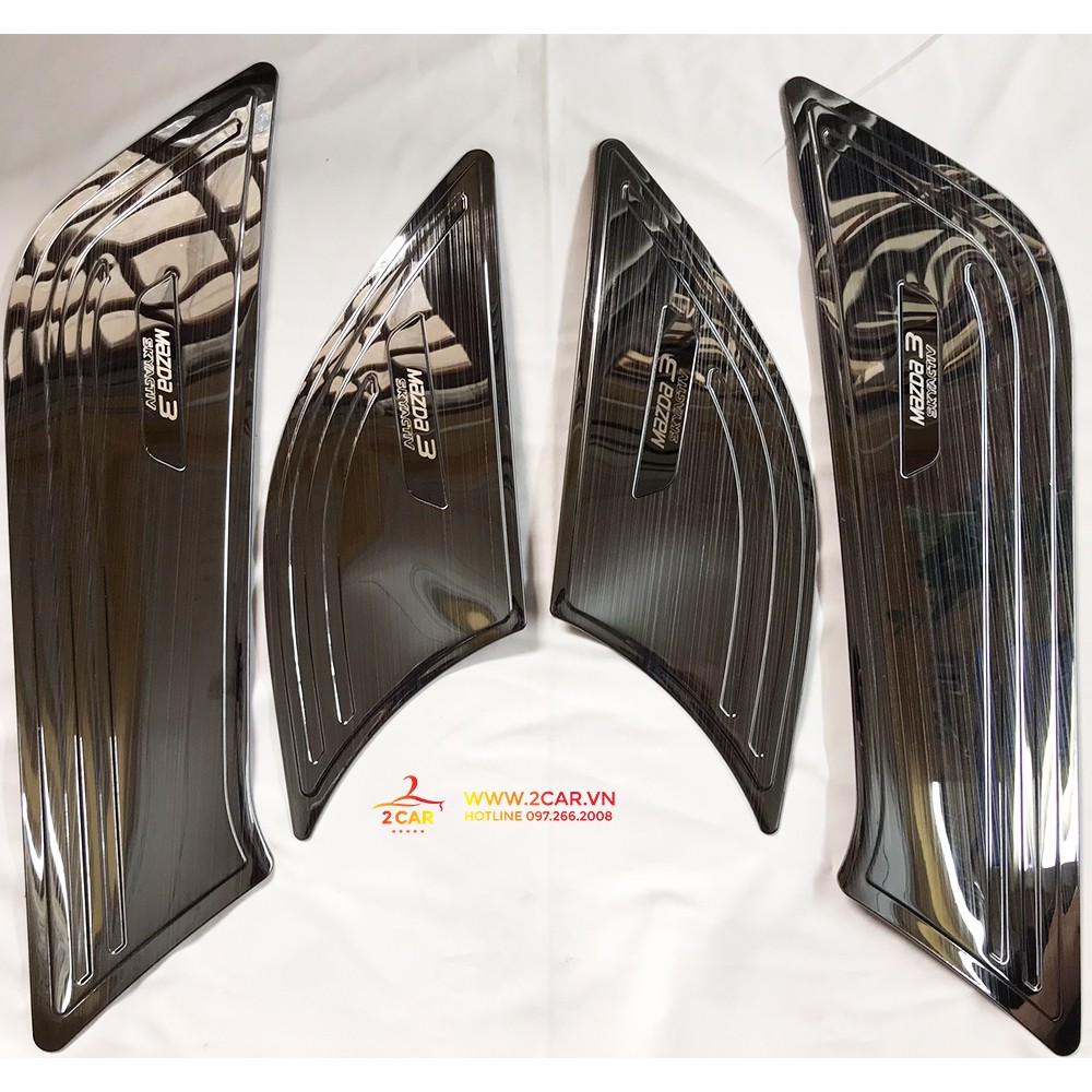 Ốp Tapli và màng loa Cánh Cửa xe Mazda 3 2016-2019 TiTan Cao Cấp
