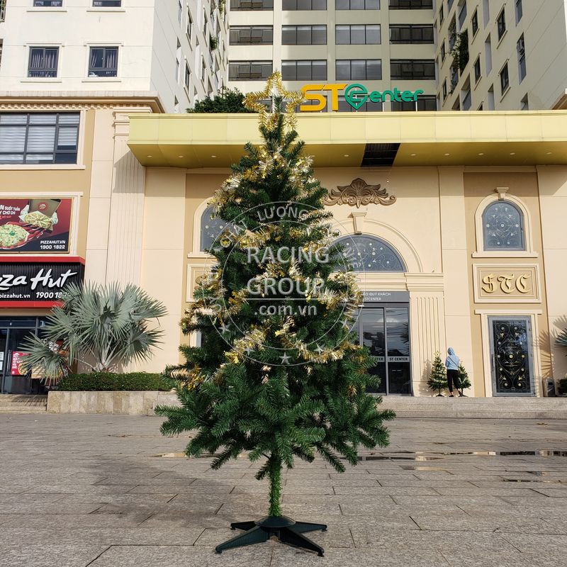 Cây thông noel 1m5 trang trí giáng sinh cho nhà cửa, phòng khách, phòng ngủ kèm dây kim tuyến và ngôi sao đẹp lung linh